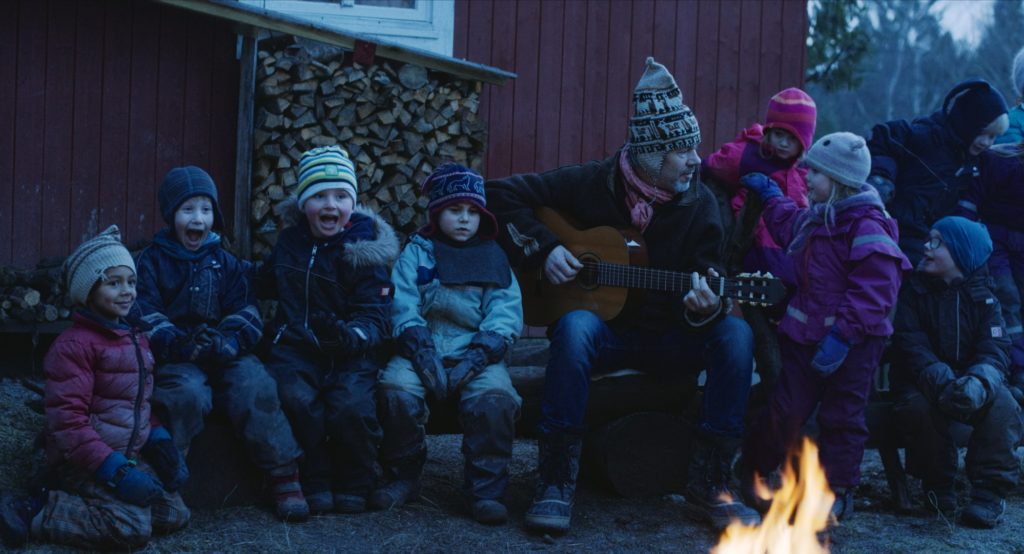 KINDHEIT - Ein Film von Margreth Olin