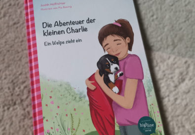 Die Abenteuer der kleinen Charlie - Kinderbuch über einen Welpen